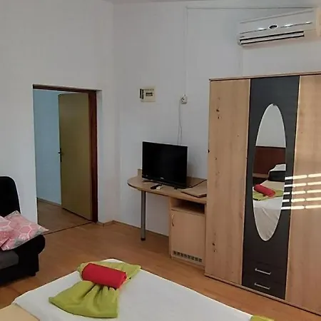 Apartments Andela Starigrad Paklenica Exterior photo